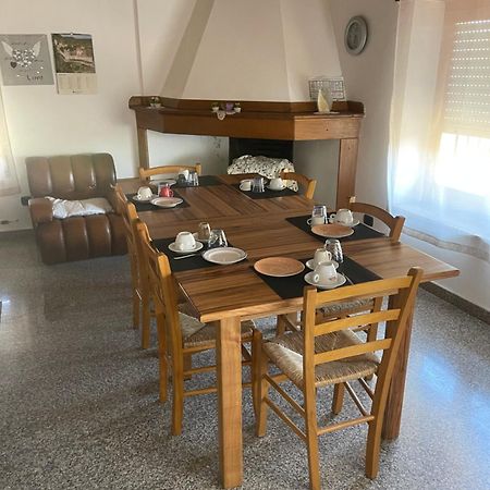 B&B Da Antonella Samugheo エクステリア 写真