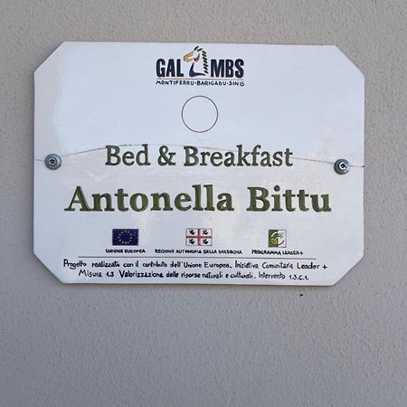 B&B Da Antonella Samugheo エクステリア 写真